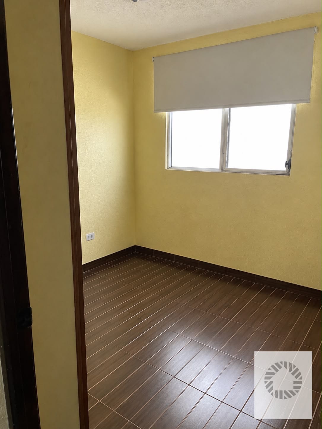 Vendo Casa Pinares de San Cristobal, Zona 8 Mixco — Casa en Venta en Pinares de San Cristobal, Zona 8 Mixco, Guatemala, Ciudad — foto 11 de 14
