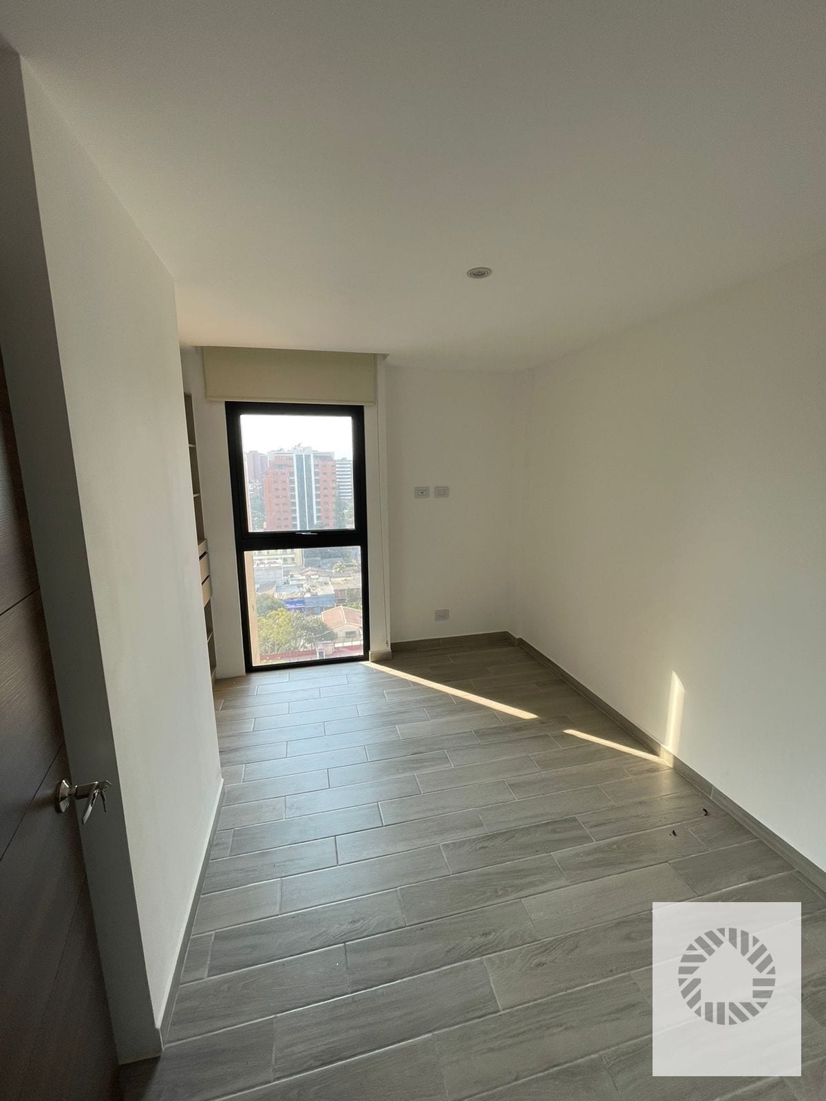 Bonito apartamento — Apartamento en Alquiler en Parque 10, Zona 10, Guatemala, Ciudad — foto 5 de 9