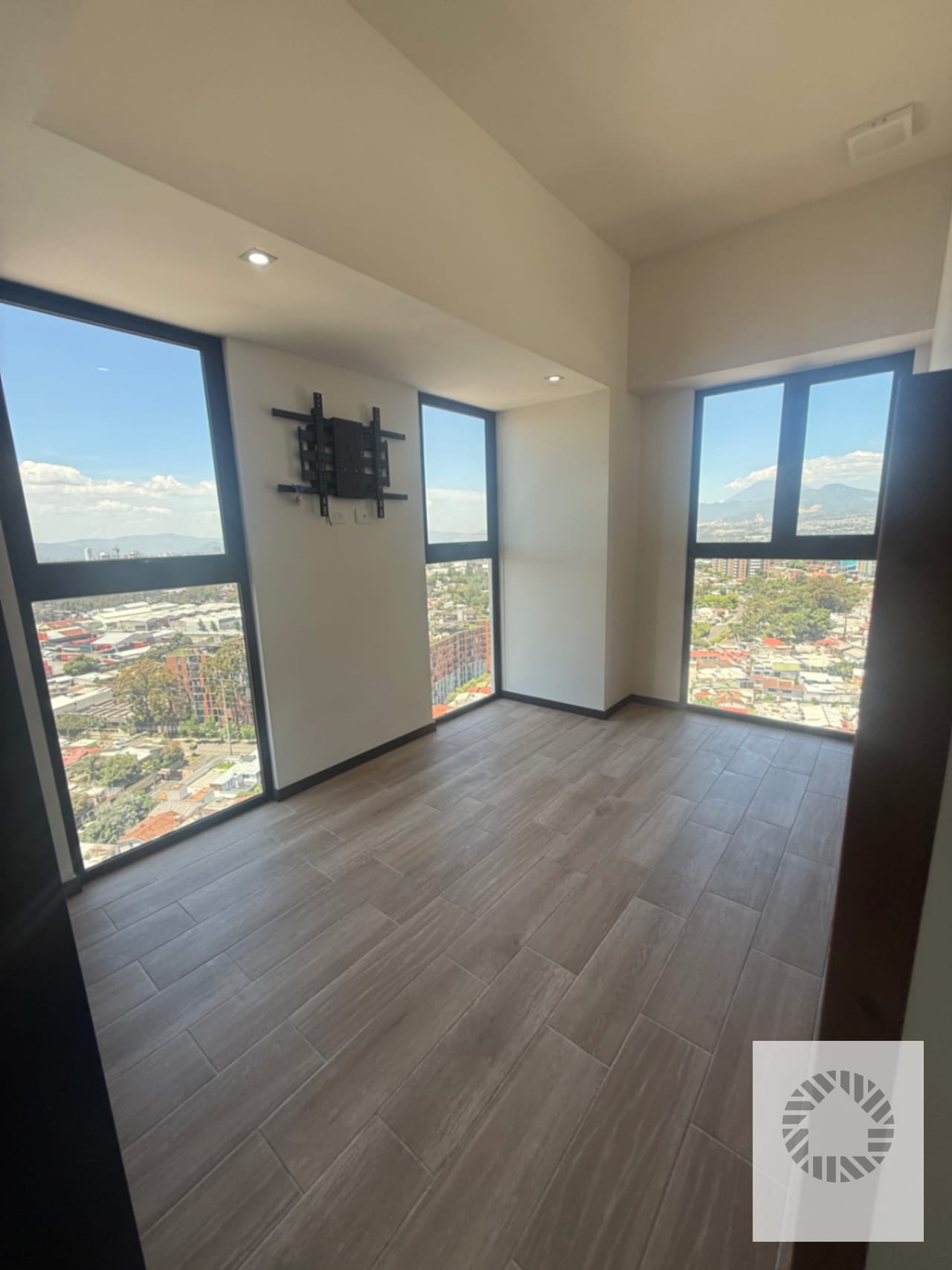 🏡 ¡Apartamento en Renta en Altaire, Zona 11! ✨ — Apartamento en Alquiler en Zona 11, Guatemala, Ciudad — foto 4 de 11
