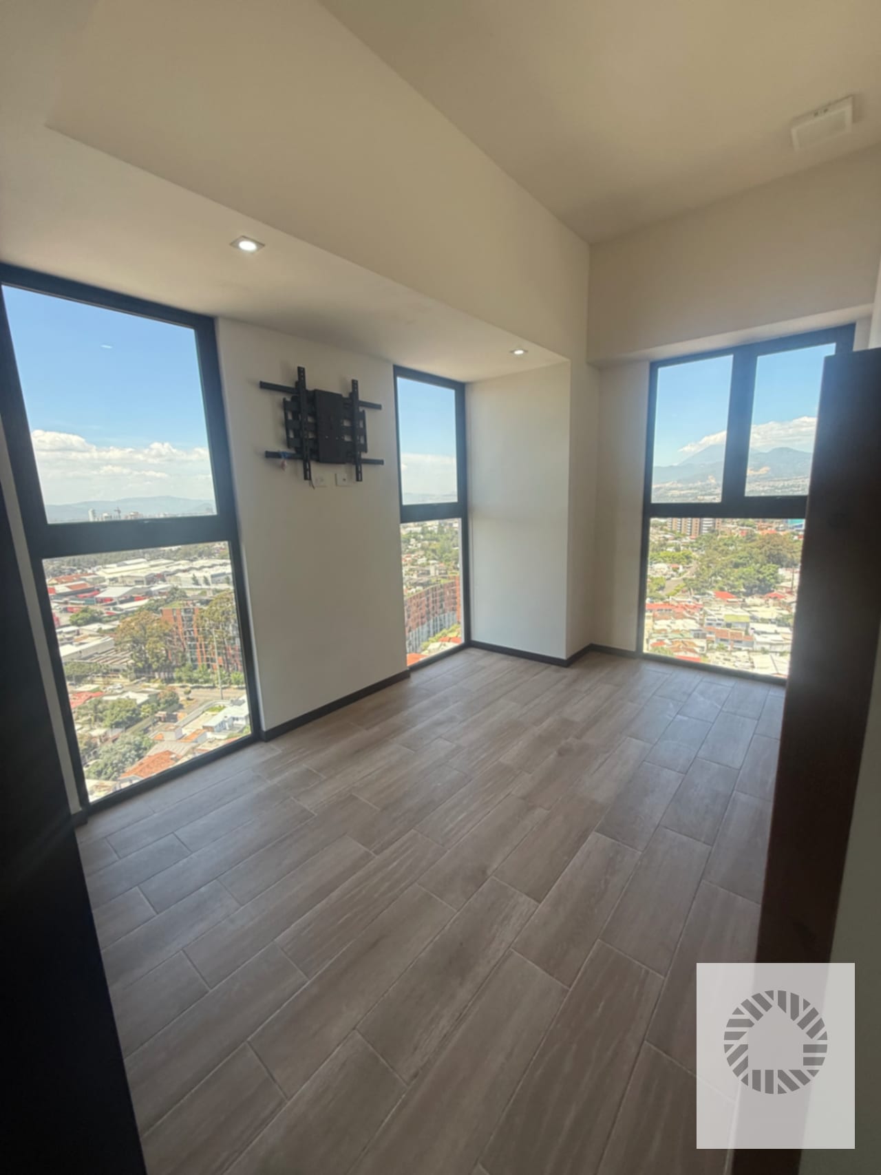 🏡 ¡Apartamento en Renta en Altaire, Zona 11! ✨ — Apartamento en Alquiler en Zona 11, Guatemala, Ciudad — foto 5 de 11