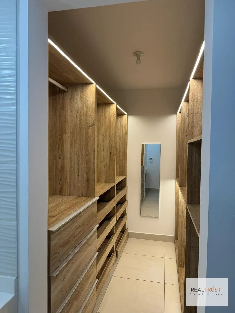 Apartamento en venta Edificio Be14 zona 14 primer nivel con jardín. — Apartamento en Venta en Be14, Zona 14, Guatemala, Ciudad — foto 4 de 16