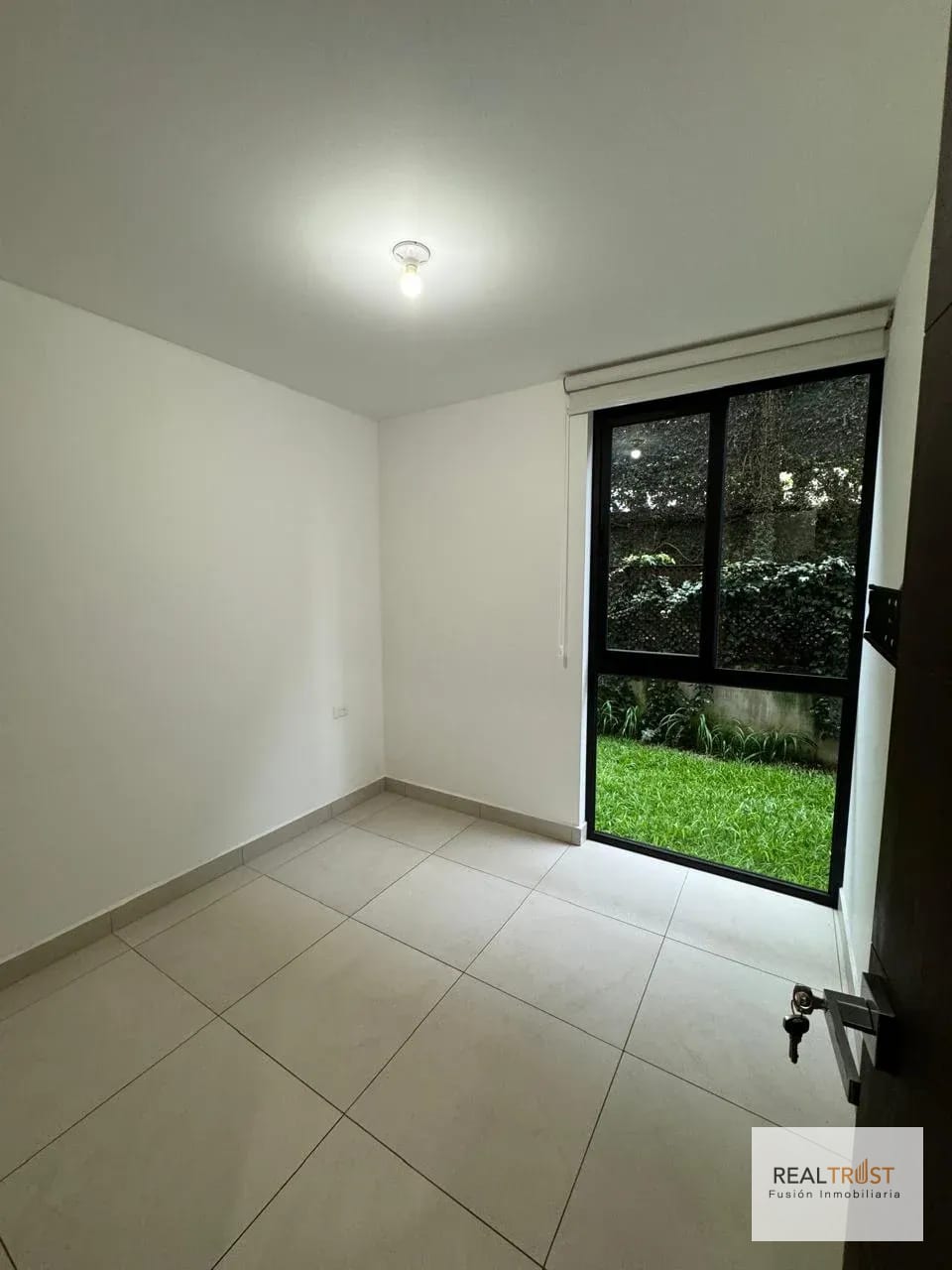 Apartamento en venta Edificio Be14 zona 14 primer nivel con jardín. — Apartamento en Venta en Be14, Zona 14, Guatemala, Ciudad — foto 6 de 16