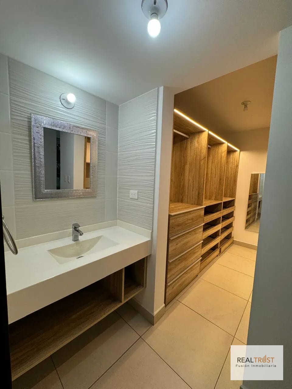 Apartamento en venta Edificio Be14 zona 14 primer nivel con jardín. — Apartamento en Venta en Be14, Zona 14, Guatemala, Ciudad — foto 3 de 16