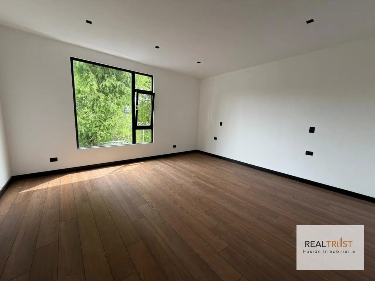 Casa Nueva para Estrenar en el Tajín KM 18 CES — Casa en Venta en El Tajin, Carretera a El Salvador, Guatemala, Ciudad — foto 9 de 17