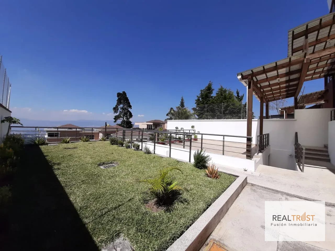 Casa en Renta Res. Alto Valle — Casa en Alquiler en Carretera a El Salvador, Guatemala, Ciudad — foto 8 de 13