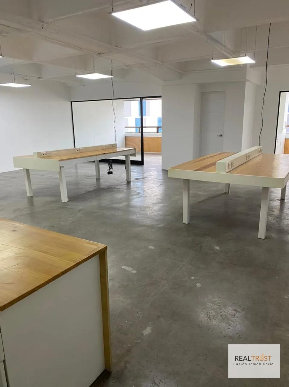 En renta Oficina Géminis 10 — Oficina en Alquiler en Zona 10, Guatemala, Ciudad — foto 3 de 7