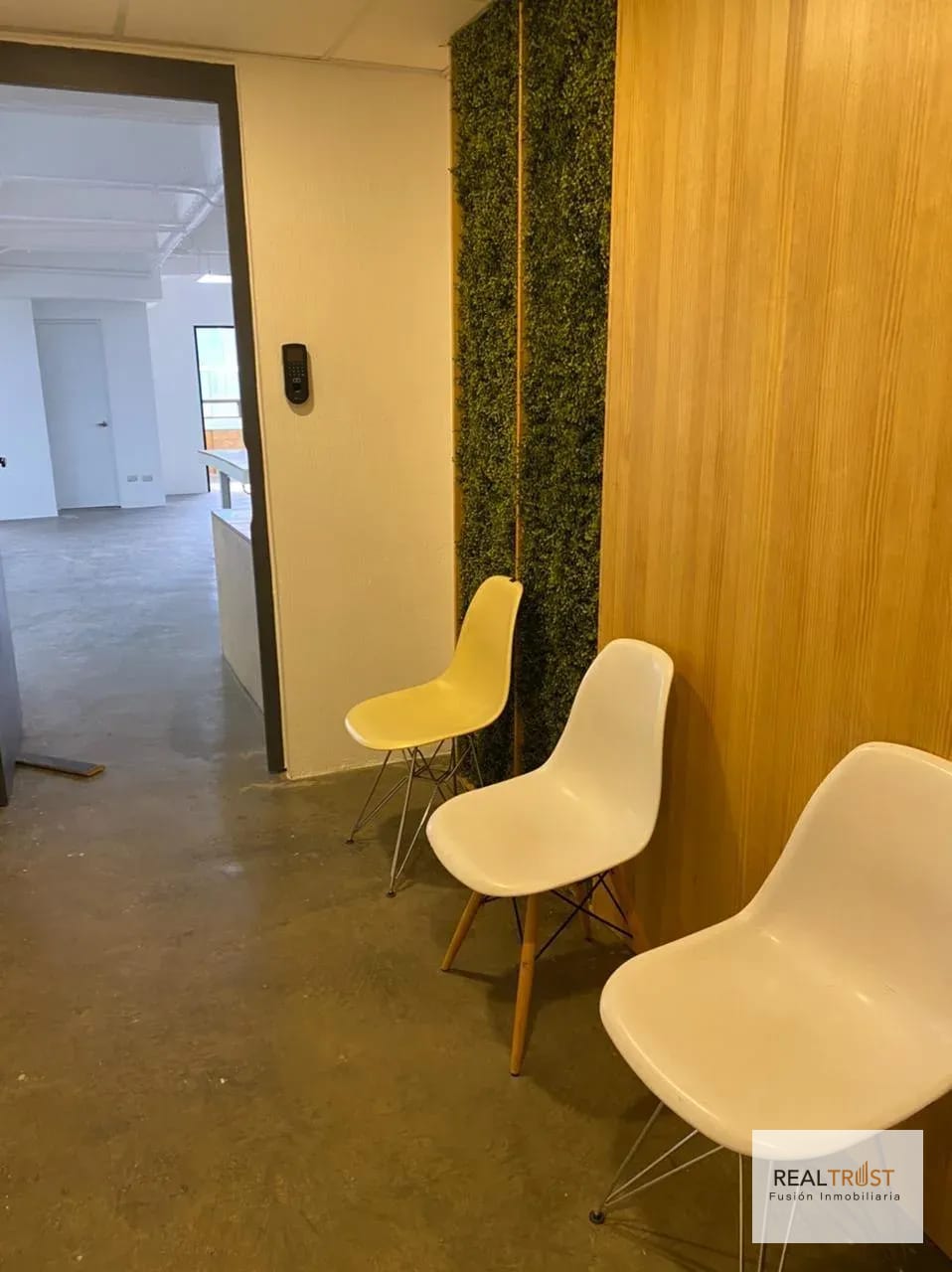 En renta Oficina Géminis 10 — Oficina en Alquiler en Zona 10, Guatemala, Ciudad — foto 4 de 7