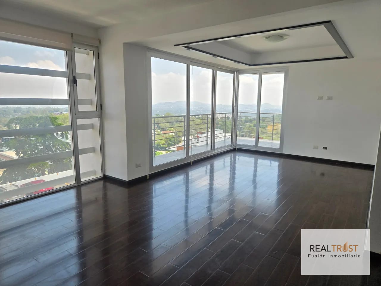 En Renta Apto Edificio Nueva Caledonia Zona 16 — Apartamento en Alquiler en Caledonia, Zona 16, Guatemala, Ciudad — foto 1 de 13
