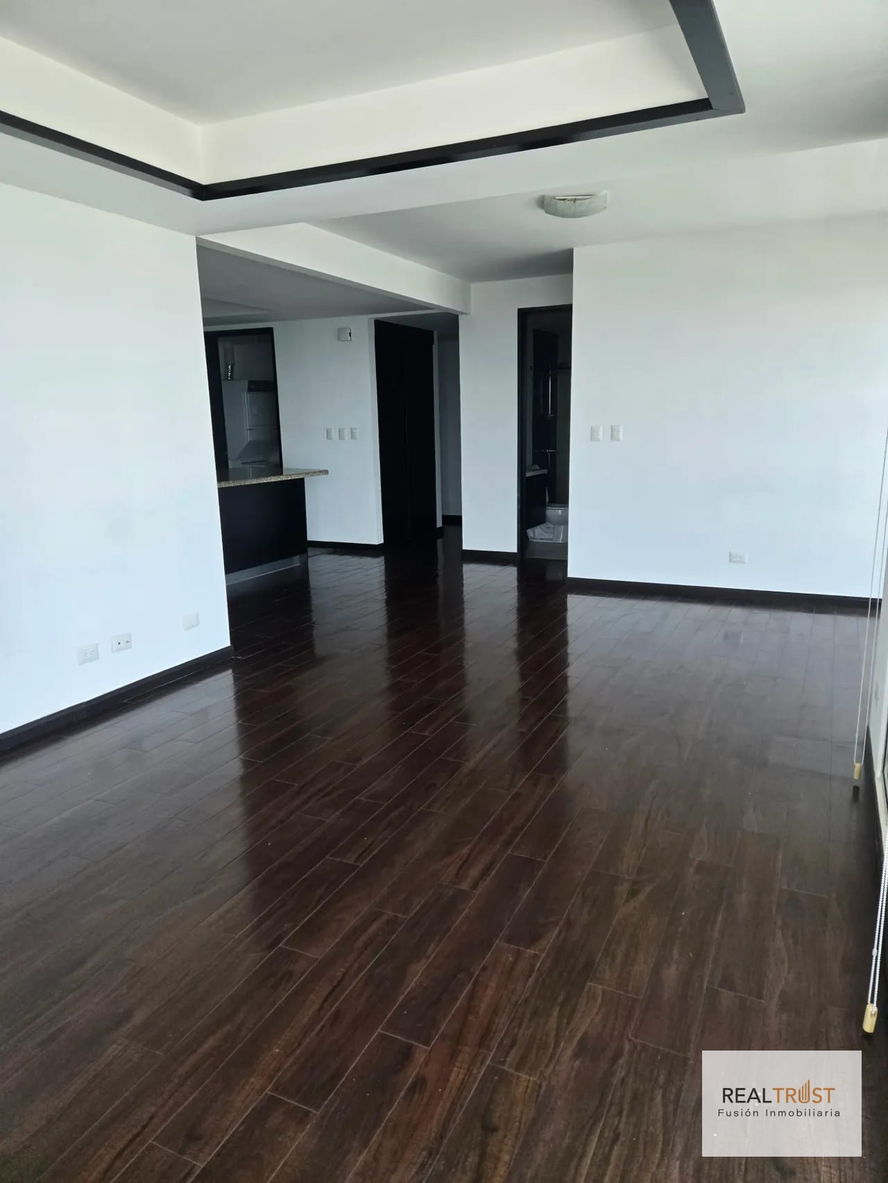 En Renta Apto Edificio Nueva Caledonia Zona 16 — Apartamento en Alquiler en Caledonia, Zona 16, Guatemala, Ciudad — foto 12 de 13