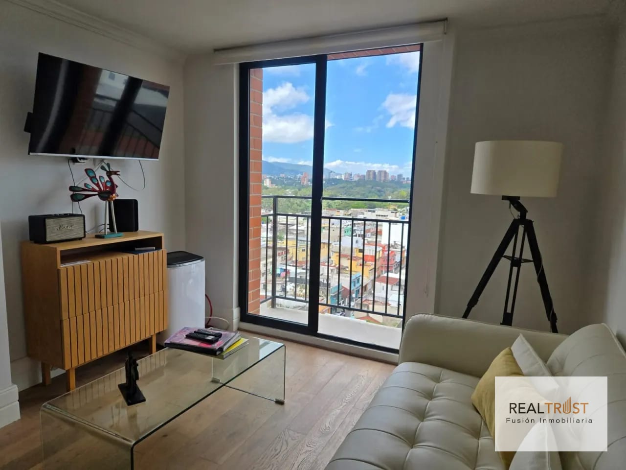 Apartamento full amueblado zona 5 Edificio Centrico — Apartamento en Venta en Zona 5, Guatemala, Ciudad — foto 1 de 13