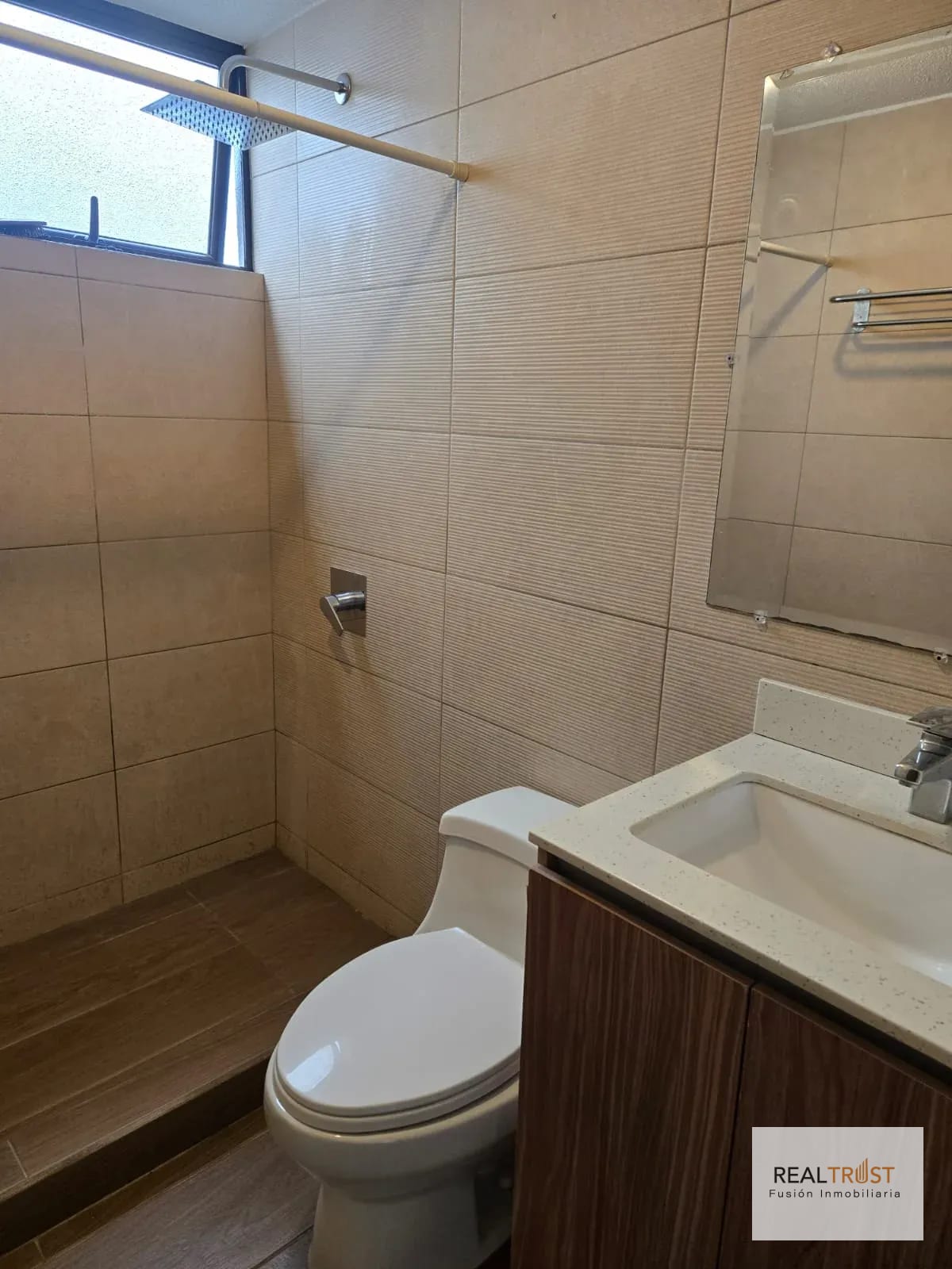 Venta de casa Home 16 zona 16 — Casa en Venta en Zona 16, Guatemala, Ciudad — foto 9 de 14