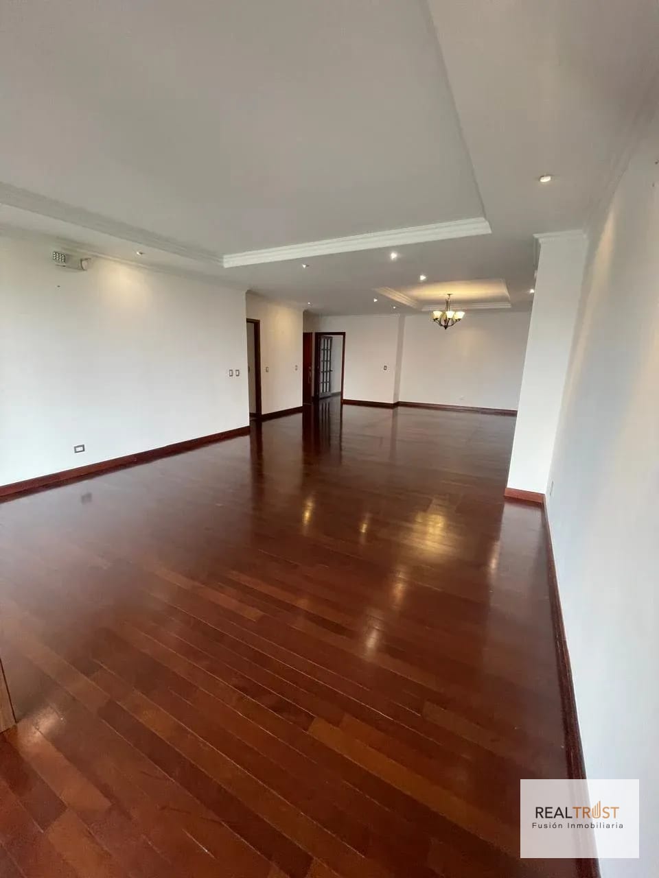 Apartamento en renta Tadeus — Apartamento en Alquiler en Zona 14, Guatemala, Ciudad — foto 9 de 17