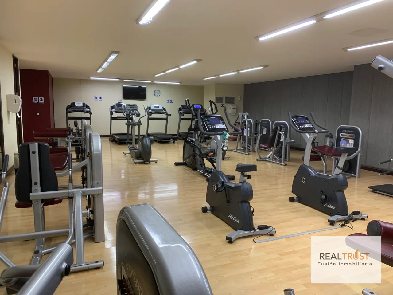 Apartamento en renta Tadeus — Apartamento en Alquiler en Zona 14, Guatemala, Ciudad — foto 16 de 17