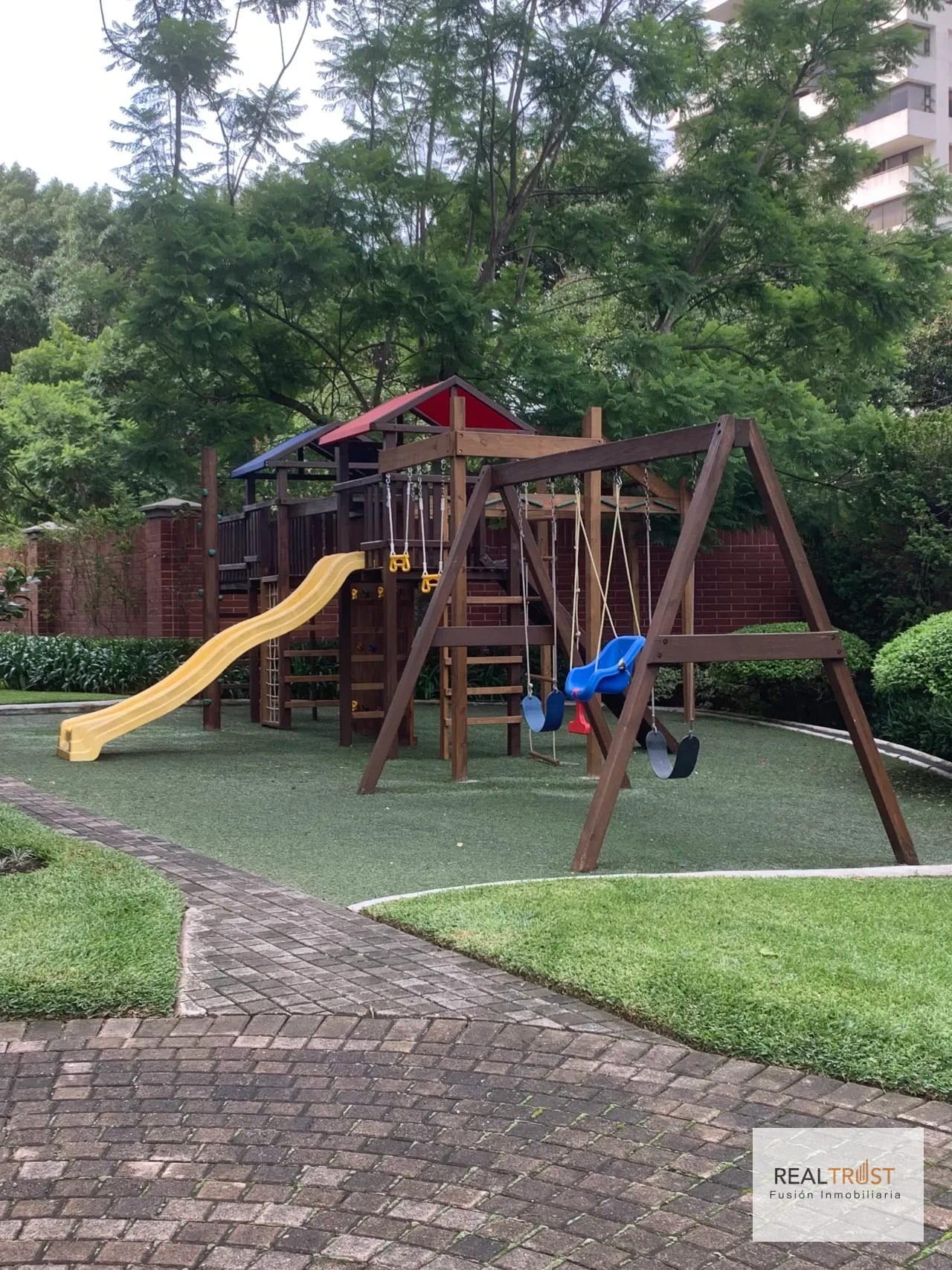 Apartamento en renta Tadeus — Apartamento en Alquiler en Zona 14, Guatemala, Ciudad — foto 17 de 17