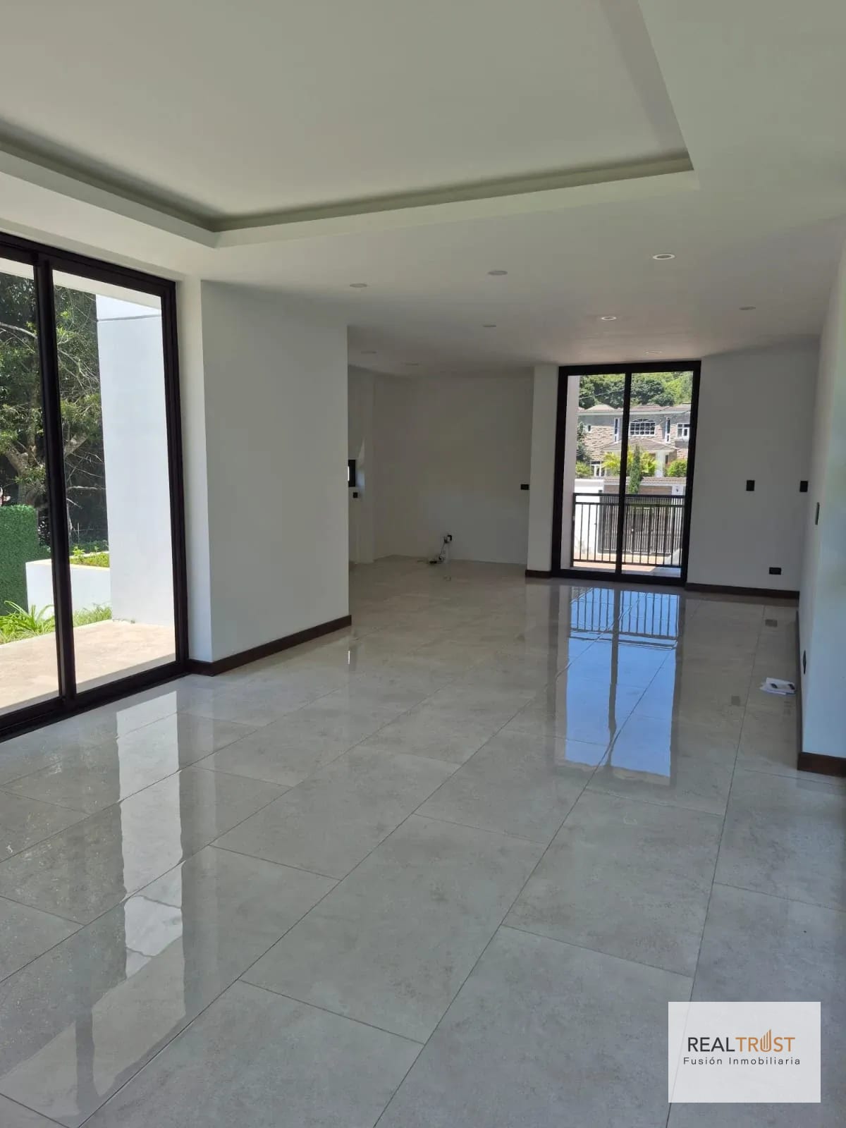 Casa para Estrenar en Condominio Arrazola 1, km 17.5 Carretera al Salvador — Casa en Venta en Carretera a El Salvador, Guatemala, Ciudad — foto 5 de 17