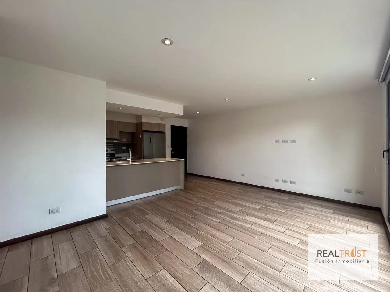 En Venta Apartamento con Jardín San Isidro 2021, Zona 16 — Apartamento en Venta en Zona 16, Guatemala, Ciudad — foto 3 de 12