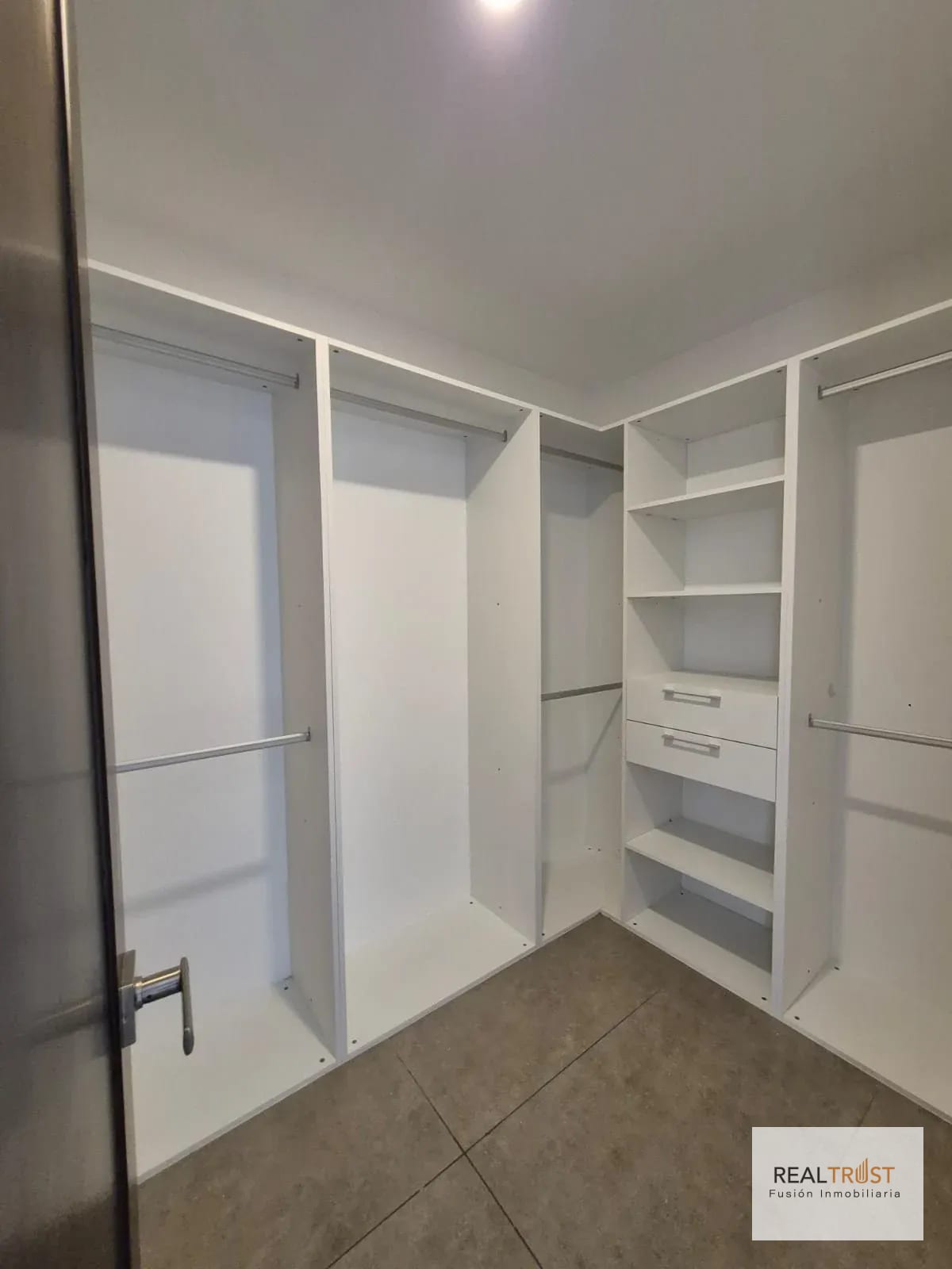 Amplio Apartamento en renta Sector San Lázaro, Zona 15 — Apartamento en Alquiler en Zona 15, Guatemala, Ciudad — foto 15 de 15