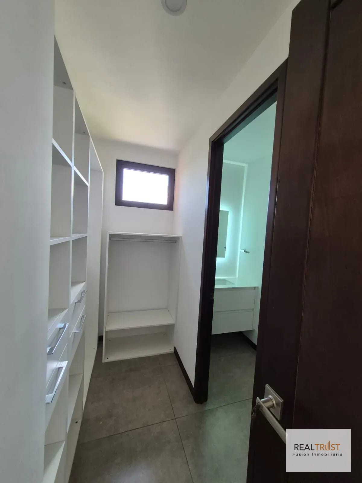 Moderno Apartamento en renta Sector San Lázaro, Zona 15 — Apartamento en Alquiler en Zona 15, Guatemala, Ciudad — foto 6 de 11