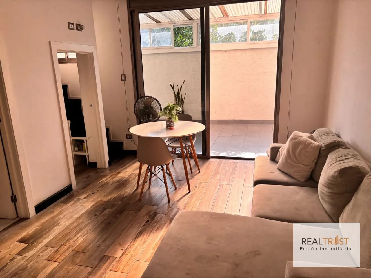 Apartamento Amueblado Tipo Loft en Adamant Zona 15 Vh III — Apartamento en Venta en Zona 15, Guatemala, Ciudad — foto 1 de 9