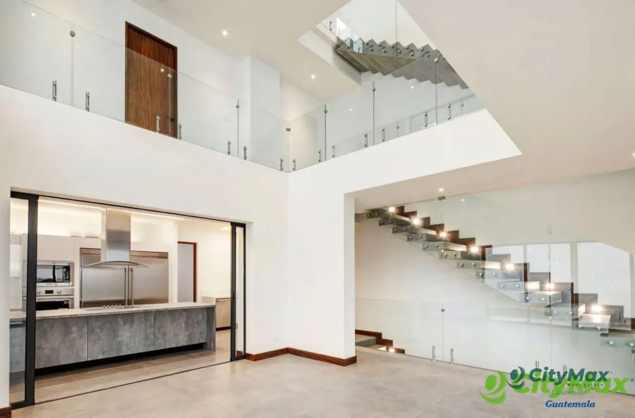 En venta Lujosa Casa en la zona 16 El Pulte — Casa en Venta en El Pulté, Zona 16, Guatemala, Ciudad — foto 1 de 6