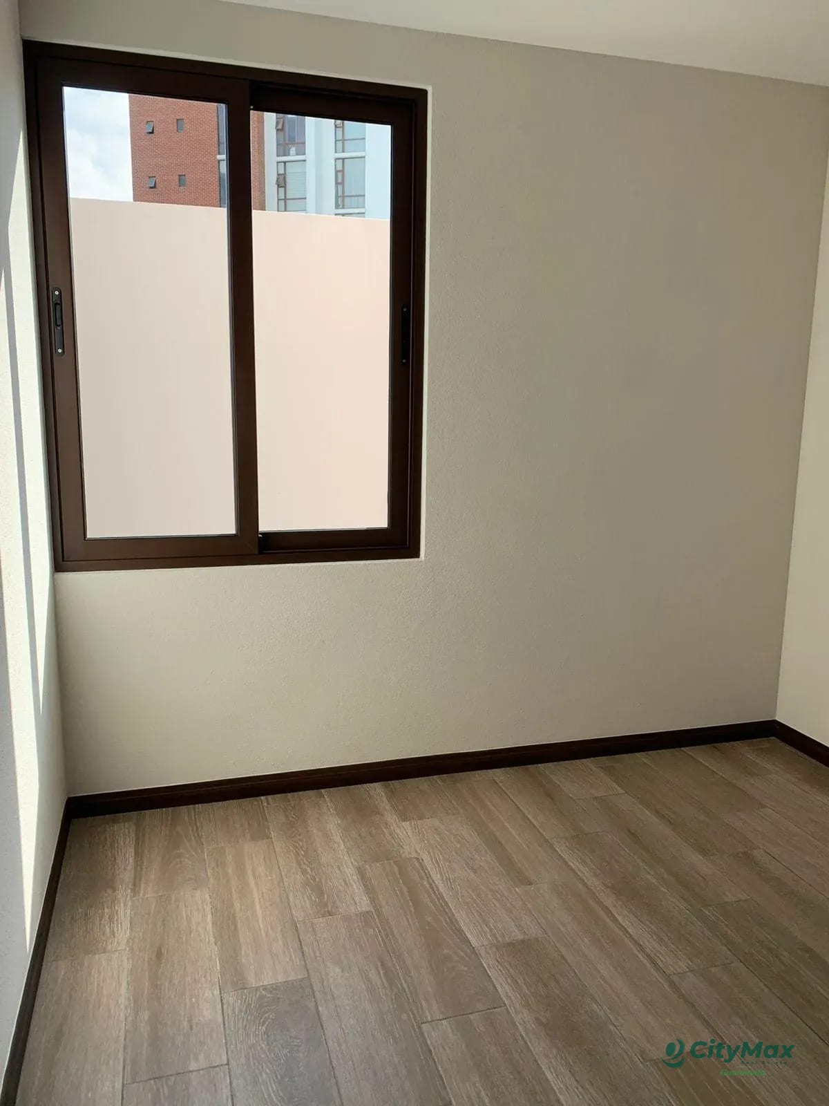 En venta apartamento San Isidro 20-21 Zona 16 — Apartamento en Venta en San Isidro 20/21, Zona 16, Guatemala, Ciudad — foto 7 de 9