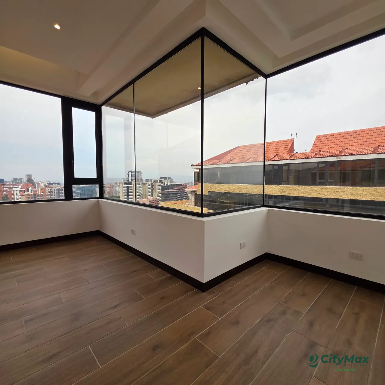 PentHouse en Venta en Oakland Zona 10 Guatemala — Apartamento en Venta en Oakland I, Zona 10, Guatemala, Ciudad — foto 4 de 16