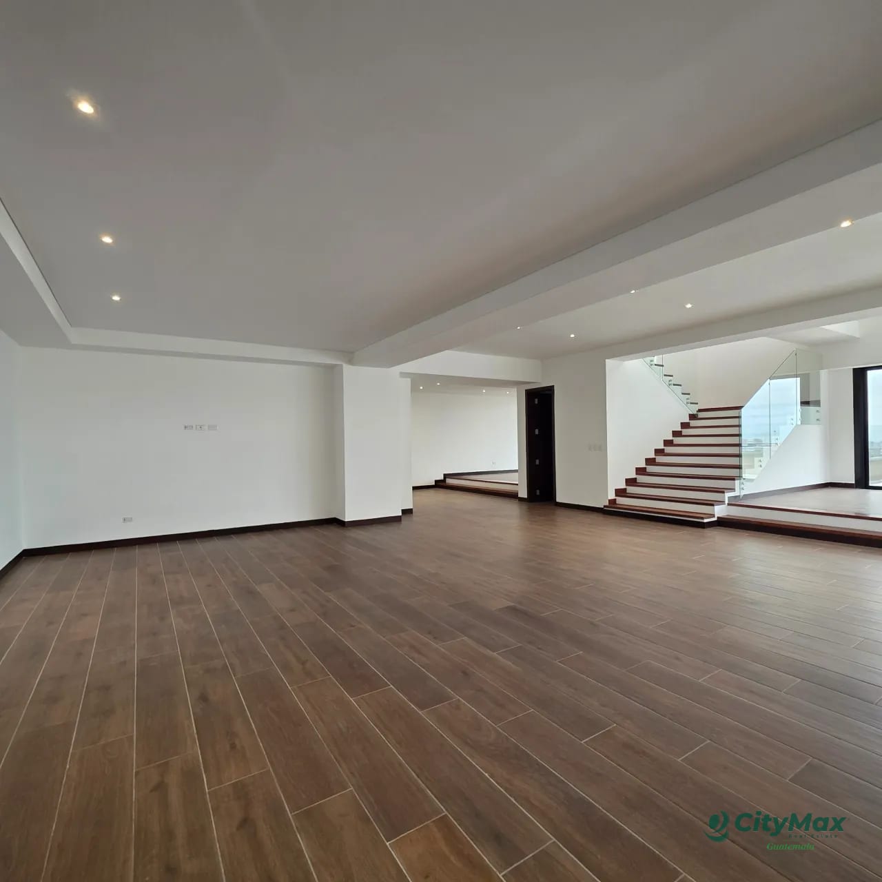 PentHouse en Venta en Oakland Zona 10 Guatemala — Apartamento en Venta en Oakland I, Zona 10, Guatemala, Ciudad — foto 11 de 16