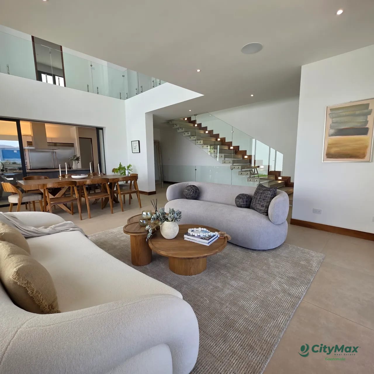 En venta Lujosa Casa en la zona 16 El Pulte — Casa en Venta en El Pulté, Zona 16, Guatemala, Ciudad — foto 2 de 7