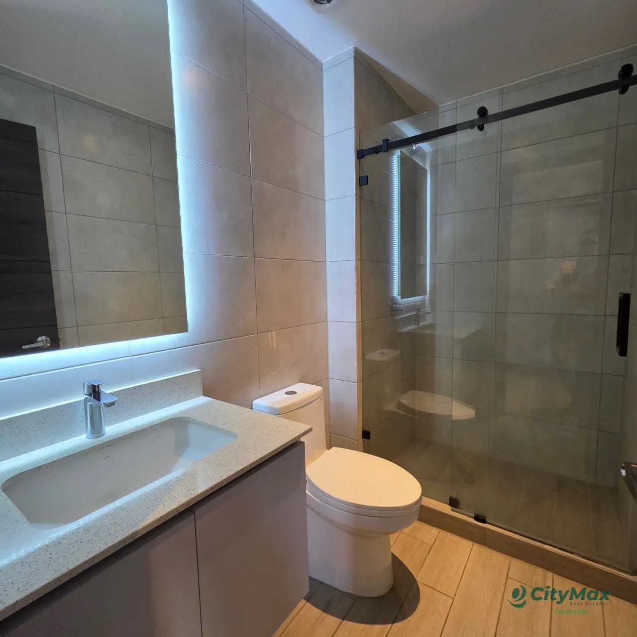 Apartamento en Alquiler en Zona 10 Guatemala — Apartamento en Alquiler en Parque 10, Zona 10, Guatemala, Ciudad — foto 3 de 15