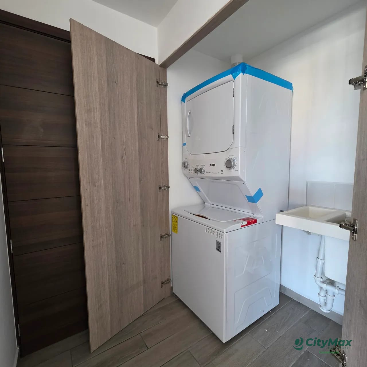 Apartamento en Alquiler en Zona 10 Guatemala — Apartamento en Alquiler en Parque 10, Zona 10, Guatemala, Ciudad — foto 7 de 15