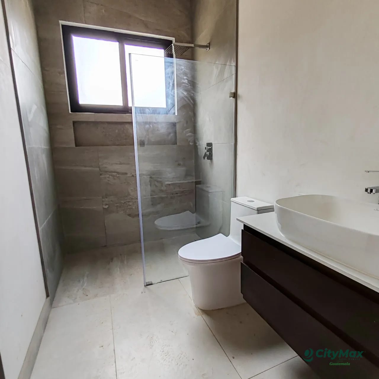 Casa en Venta de 1 Nivel en San Lucas, La Antigua — Casa en Venta en San Lucas Sacatepéquez, Sacatepéquez — foto 8 de 9