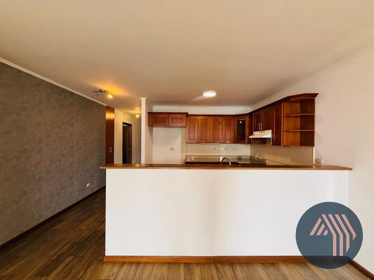 ALQUILER DE CÉNTRICO Y LINDO APARTAMENTO - TORRE DEL VALLE, ZONA 10 — Apartamento en Alquiler en Torre Del Valle, Zona 10, Guatemala, Ciudad — foto 6 de 16