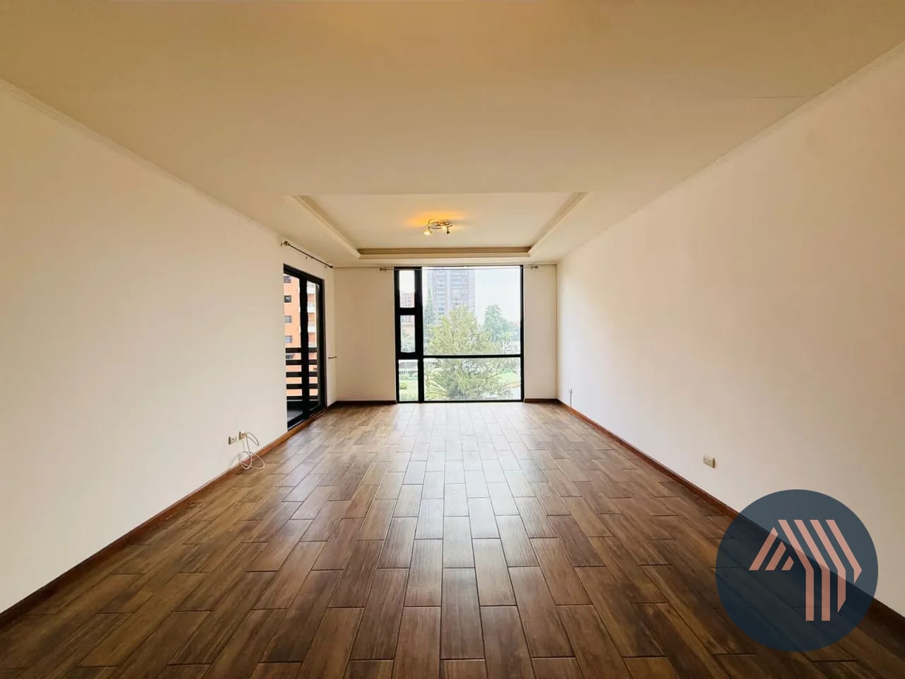 ALQUILER DE CÉNTRICO Y LINDO APARTAMENTO - TORRE DEL VALLE, ZONA 10 — Apartamento en Alquiler en Torre Del Valle, Zona 10, Guatemala, Ciudad — foto 5 de 16