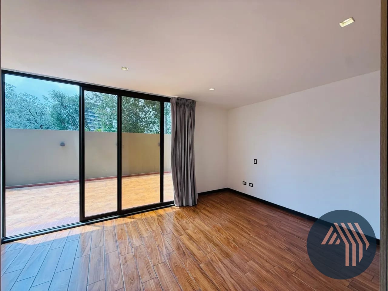 ALQUILER DE APARTAMENTO CON AMPLIA TERRAZA - DORAL, VH1 ZONA 15 — Apartamento en Alquiler en Doral, Zona 15, Guatemala, Ciudad — foto 11 de 17