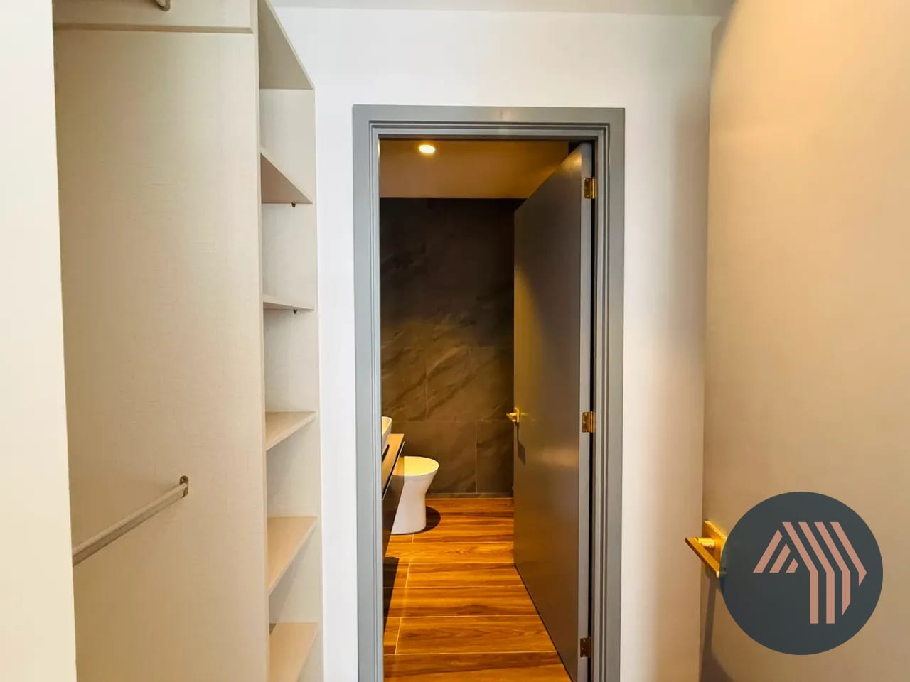 Alquiler de Modernos Apartamentos - Atarah, Zona 10 — Apartamento en Alquiler en Atarah, Zona 10, Guatemala, Ciudad — foto 7 de 15