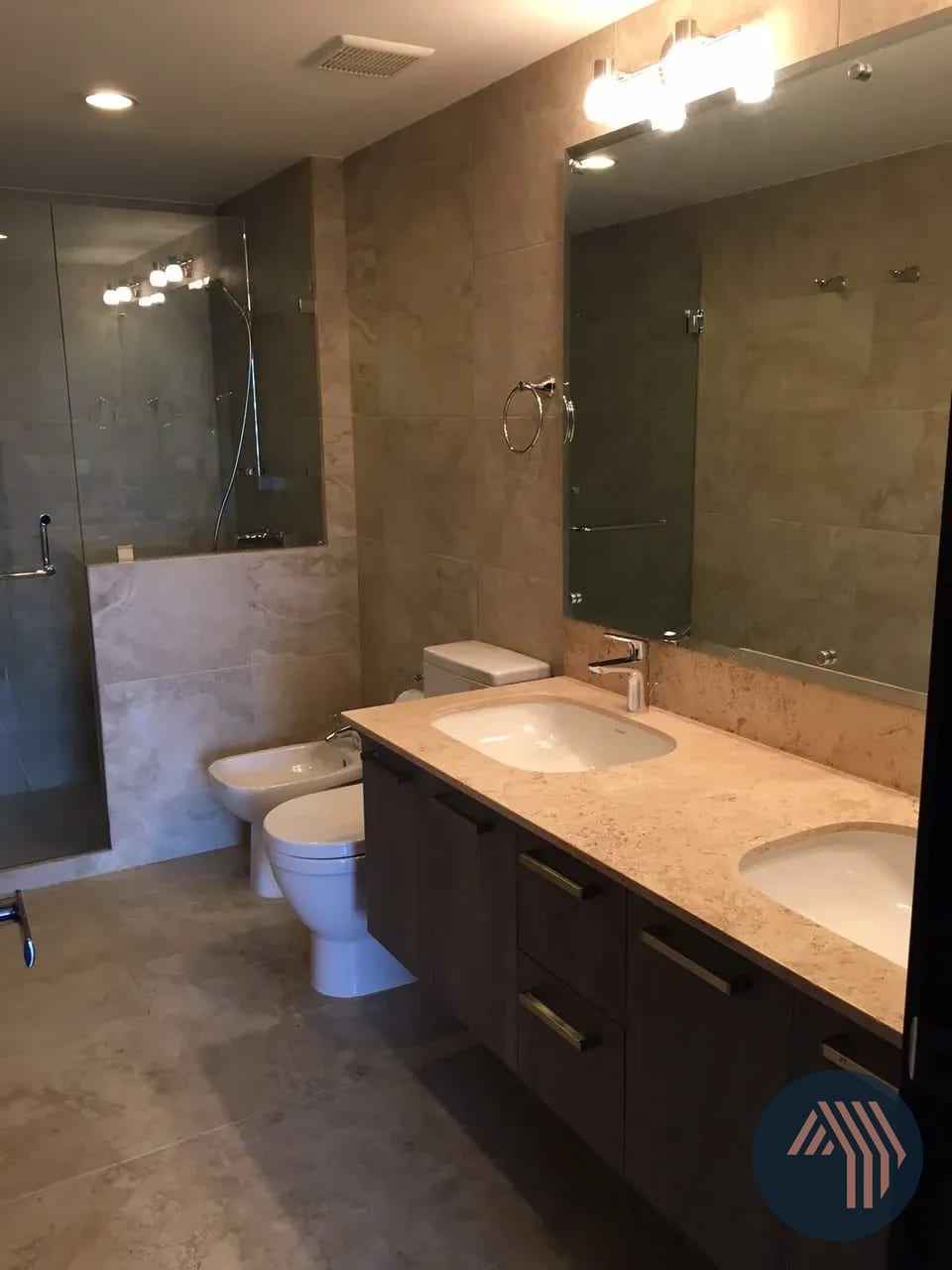 Alquiler de Amplio Apartamento - Santa Sofia, Zona 10 — Apartamento en Venta en Zona 14, Guatemala, Ciudad — foto 7 de 9