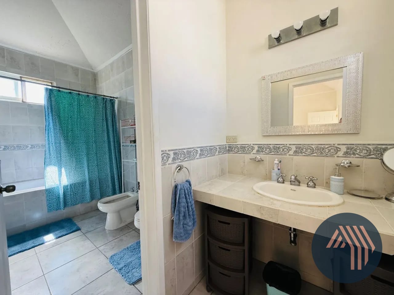 Venta de Amplia Casa - Cond. Entreverdes, Fraijanes — Casa en Venta en Entreverdes, Carretera a El Salvador, Guatemala, Ciudad — foto 9 de 15