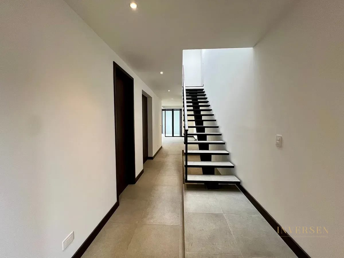 Casa en renta en zona 10 para estrenar — Casa en Alquiler en Zona 10, Guatemala, Ciudad — foto 7 de 7