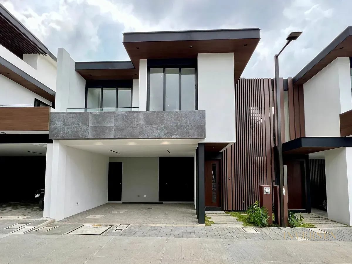Casa en renta en zona 10 para estrenar — Casa en Alquiler en Zona 10, Guatemala, Ciudad — foto 1 de 7