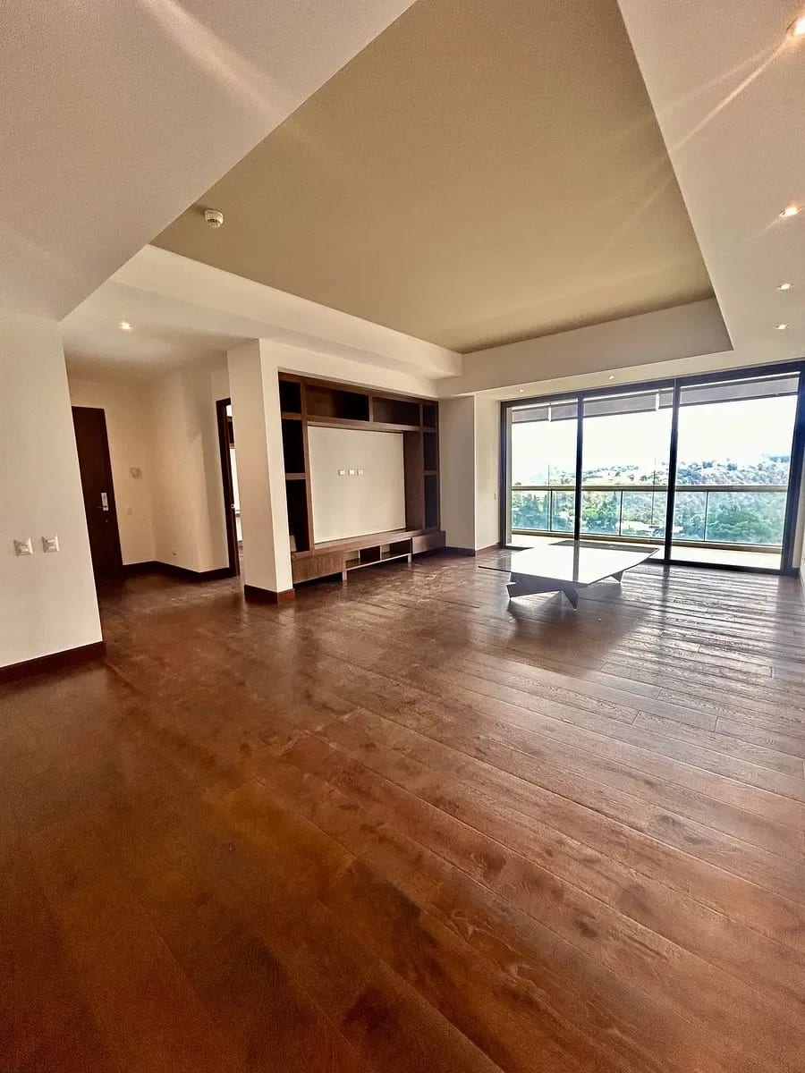 Apartamento en Alquiler Tiffany (Vista a la Cañada) — Apartamento en Alquiler en Tiffany 5ta Avenida, Zona 14, Guatemala, Ciudad — foto 3 de 11