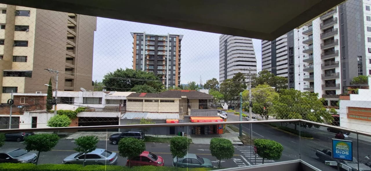 Lindo Apartamento en Alquiler Zona 14 — Apartamento en Alquiler en Santa Inés, Zona 14, Guatemala, Ciudad — foto 3 de 13
