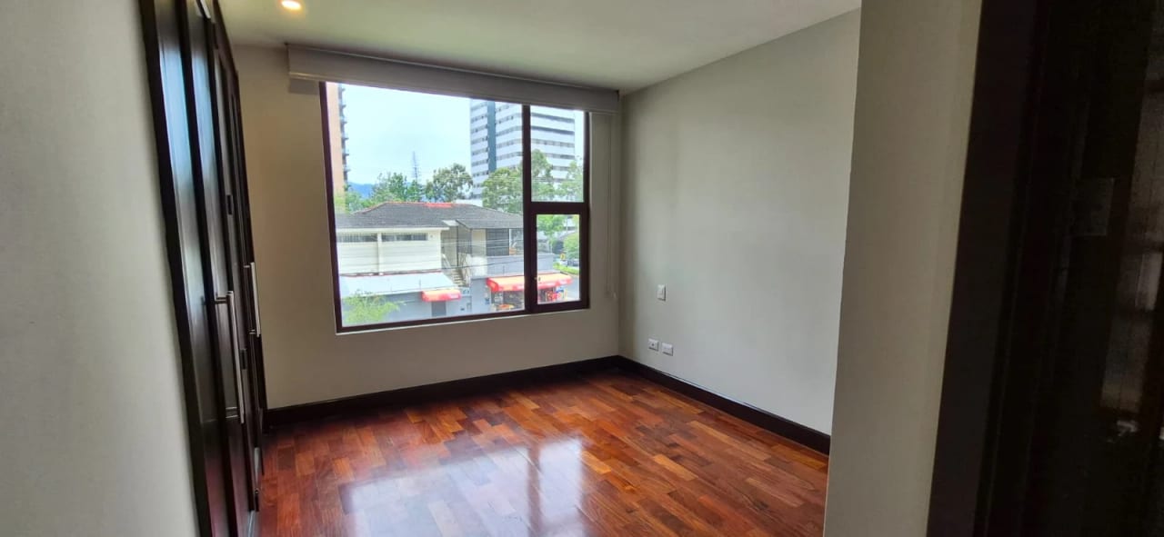 Lindo Apartamento en Alquiler Zona 14 — Apartamento en Alquiler en Santa Inés, Zona 14, Guatemala, Ciudad — foto 8 de 13