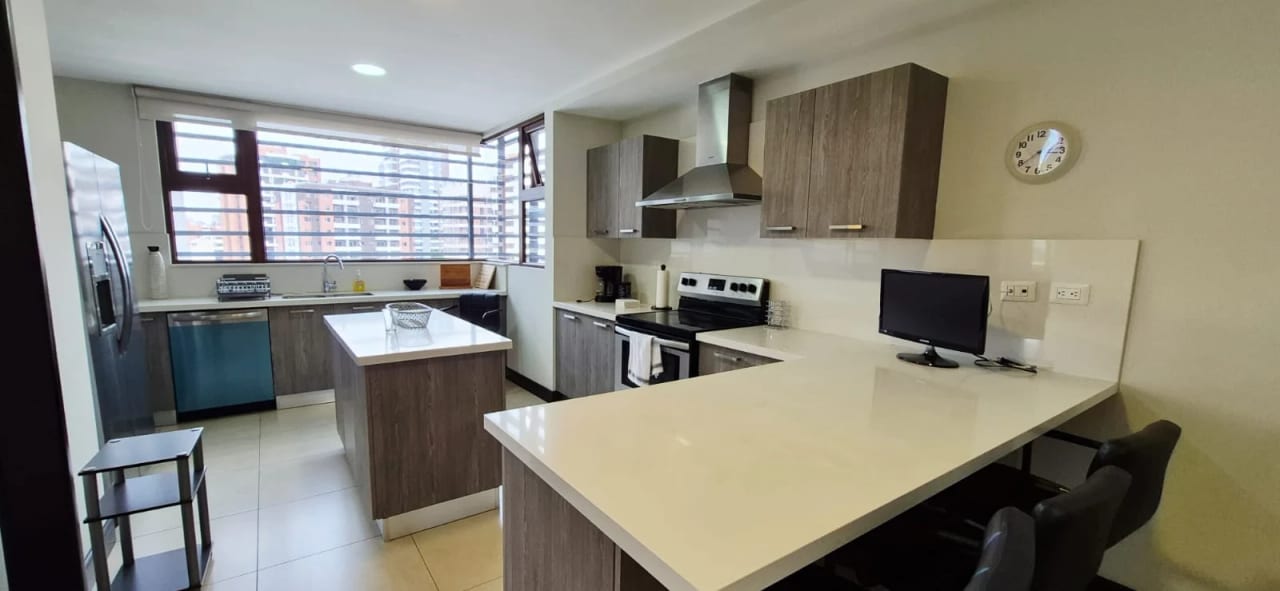 Apartamento Amueblado en Santa Inés Zona 14 — Apartamento en Alquiler en Santa Inés, Zona 14, Guatemala, Ciudad — foto 6 de 12