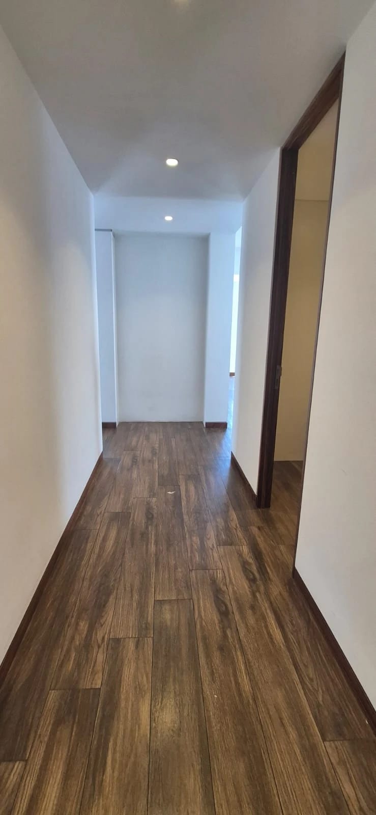Alquiler de Apartamento en Avia Zona 10 — Apartamento en Alquiler en Avia, Zona 10, Guatemala, Ciudad — foto 3 de 8