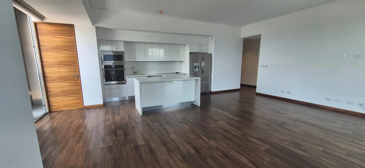 Alquiler de Apartamento en Avia Zona 10 — Apartamento en Alquiler en Avia, Zona 10, Guatemala, Ciudad — foto 1 de 8