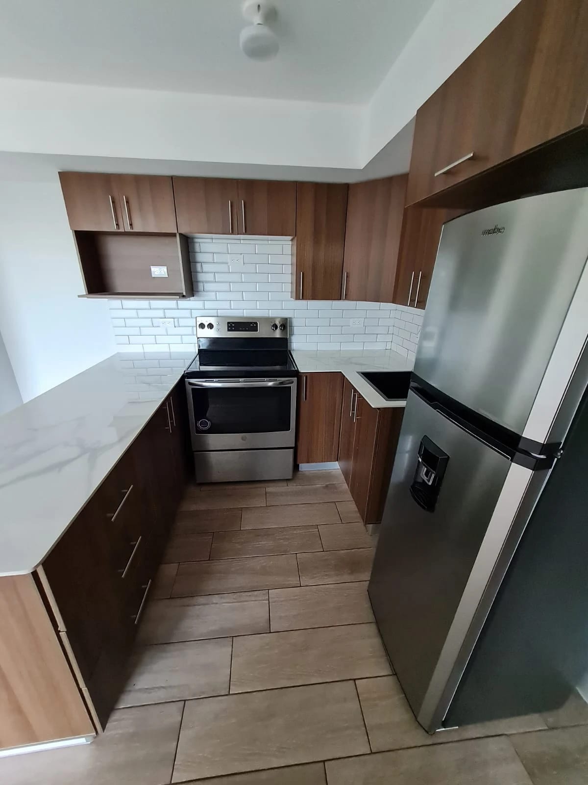 Venta de Apartamento en Edificio Bari CAES — Apartamento en Venta en Bari, Carretera a El Salvador, Guatemala, Ciudad — foto 5 de 15