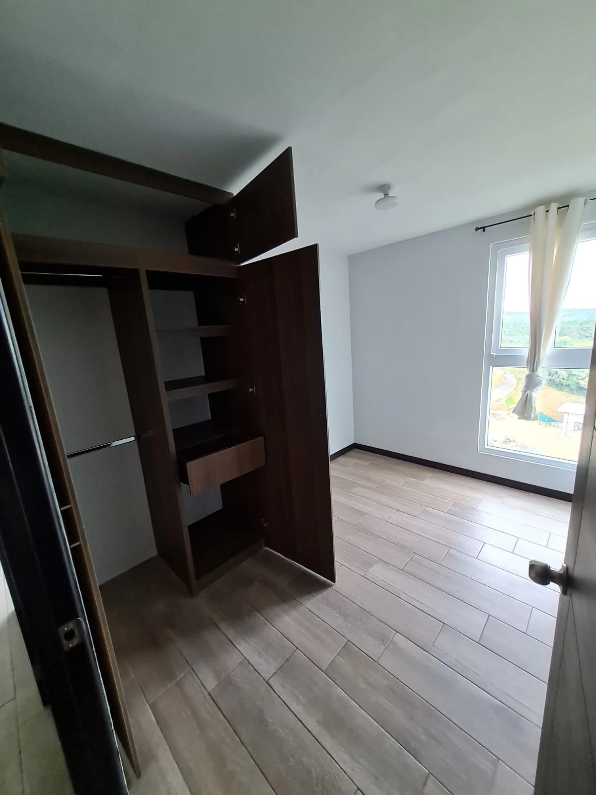 Venta de Apartamento en Edificio Bari CAES — Apartamento en Venta en Bari, Carretera a El Salvador, Guatemala, Ciudad — foto 10 de 15