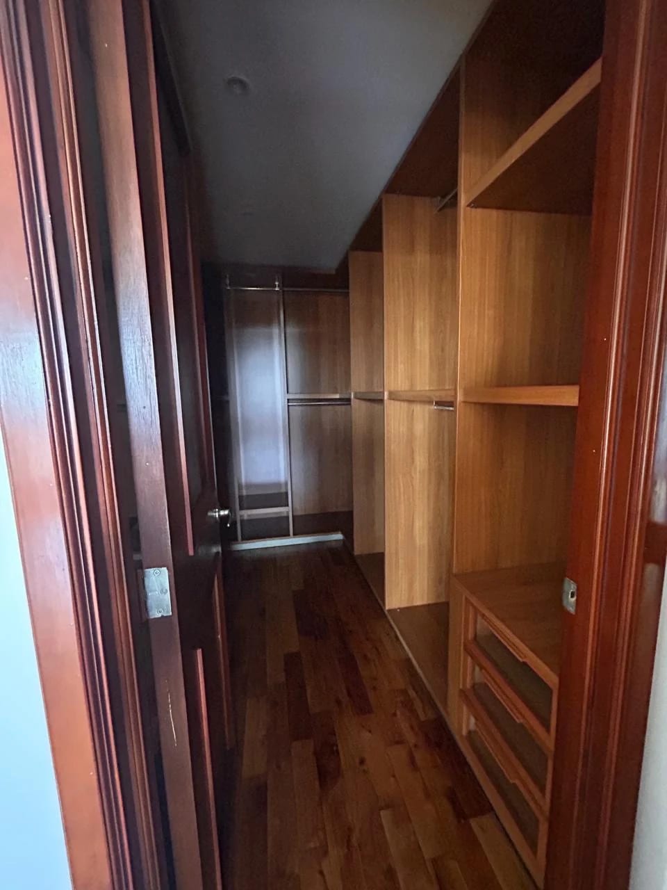 Amplio Apartamento en Venta Tiffany Zona 10 — Apartamento en Venta en Tiffany II, Zona 10, Guatemala, Ciudad — foto 13 de 16