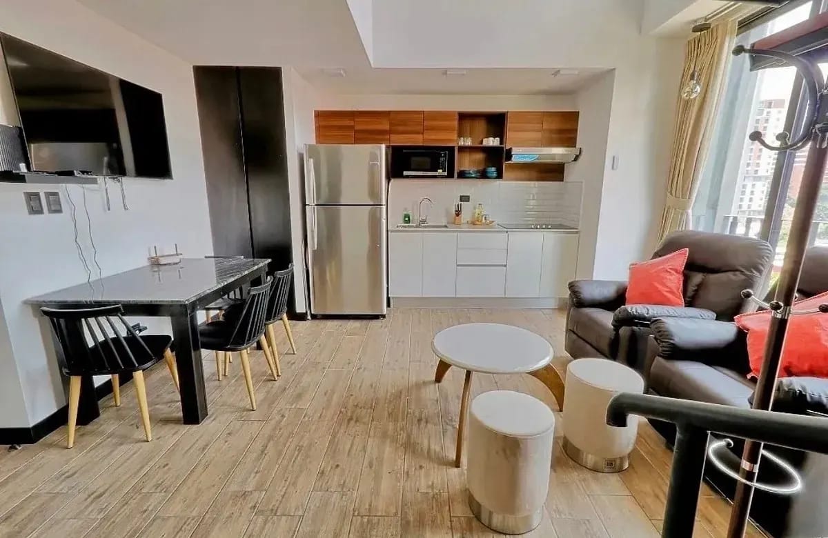 Venta Apartamento en el corazón de zona 10 INVERSION RENTABLE — Apartamento en Venta en Zona 10, Guatemala, Ciudad — foto 3 de 11