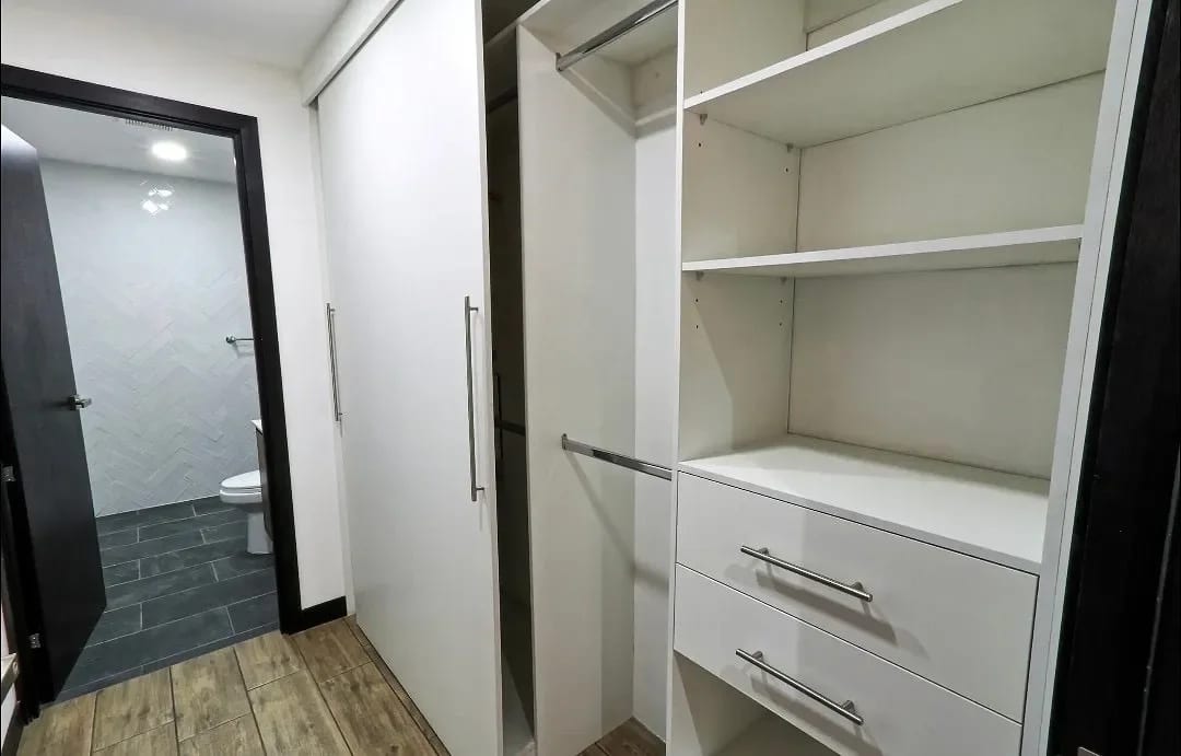 Venta Apartamento en el corazón de zona 10 INVERSION RENTABLE — Apartamento en Venta en Zona 10, Guatemala, Ciudad — foto 6 de 11